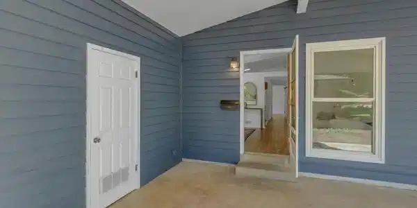 Image 4 Image 4