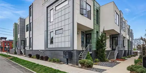 3444 Navajo Street