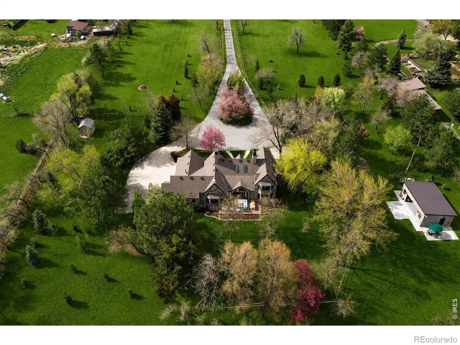 Image 1: 10 acres estate. Abundant water. Apple orchard. Outbuilding/workshop/garage. Shed. Trails. Image 1: 10 acres estate. Abundant water. Apple orchard. Outbuilding/workshop/garage. Shed. Trails.