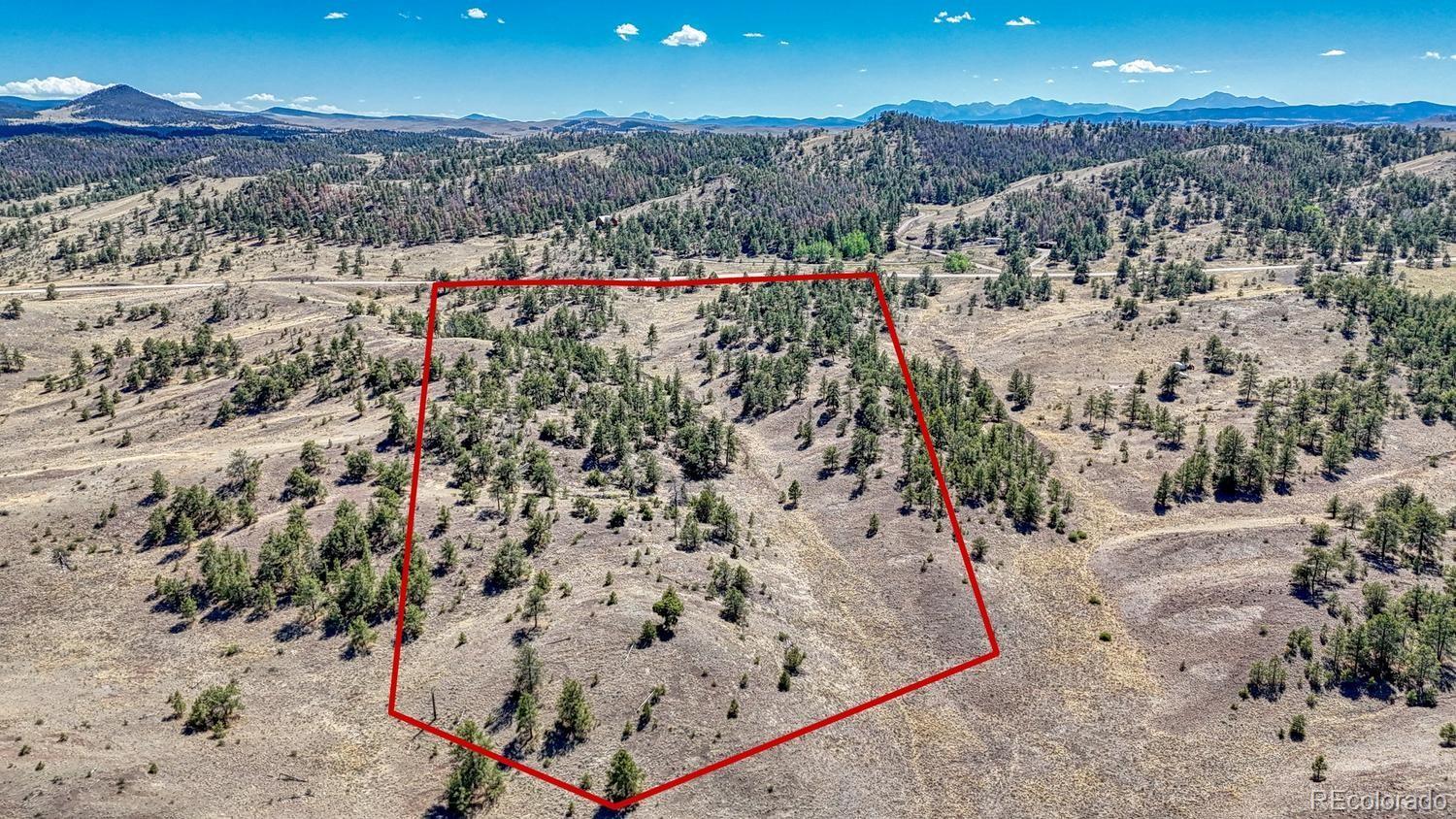 Image 2: Property lines are approximate and not a survey Image 2: Property lines are approximate and not a survey