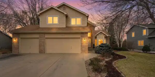 1006 Fox Hills Drive