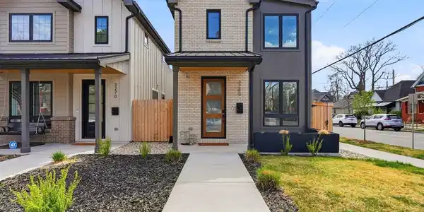 3280 W Hayward Place
