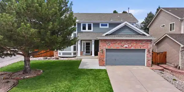 9837 W Vandeventor Drive