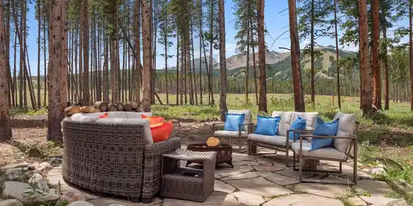 28 White Cloud Drive