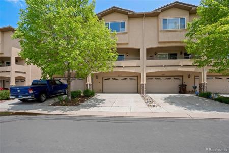 4323 Sammers View