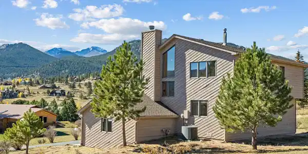 384 Prospect Estates Court