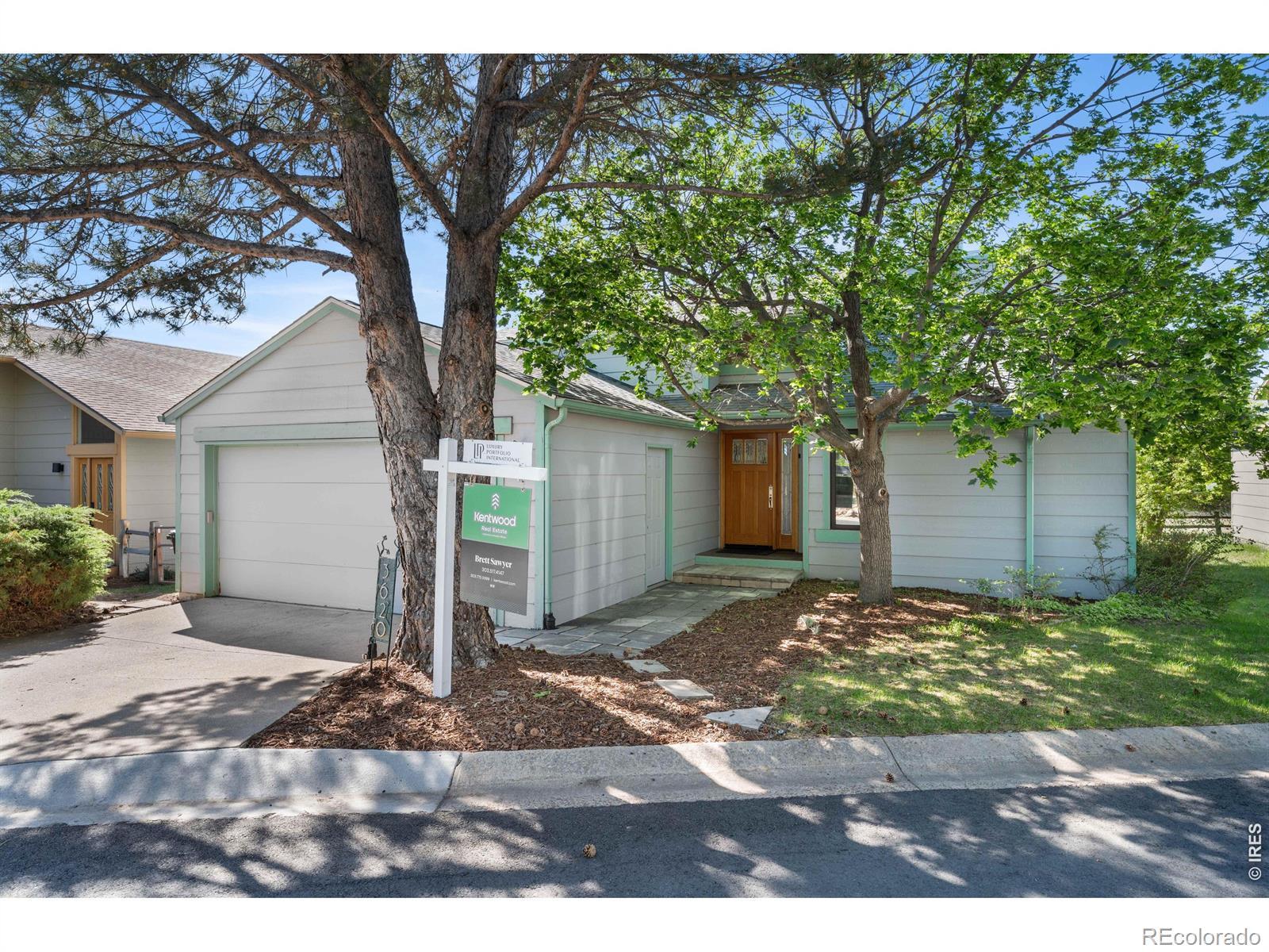 Image 2: Attached 2-Car Garage and Direct Access to Front Door Image 2: Attached 2-Car Garage and Direct Access to Front Door