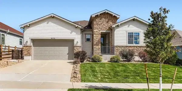 8275 Moss Circle