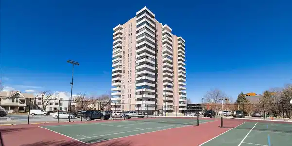 130 N Pearl Street