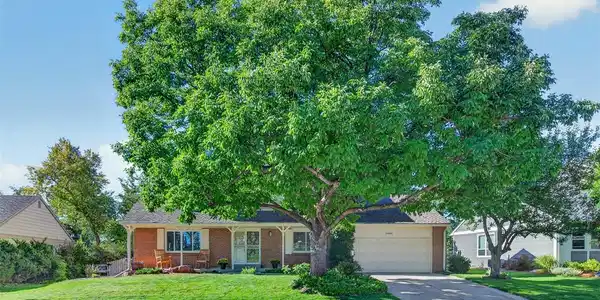 Image 2: Cul de Sac Directly Across from KC Ranch House & Park Image 2: Cul de Sac Directly Across from KC Ranch House & Park
