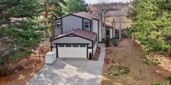 801 Parkview Drive