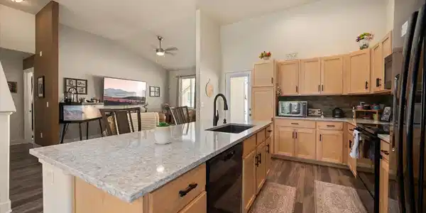 2584 Grizzly Place