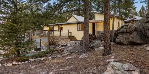 24 Signal Rock Road