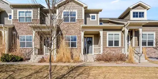 2521 Des Moines Drive