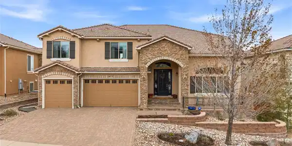 2073 Avery Way