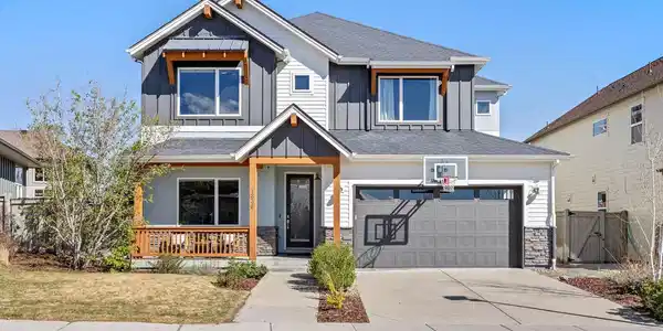 1836 Lakespur Lane