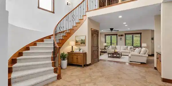 3048 Starling Court