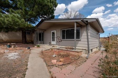 825 W Kansas Avenue
