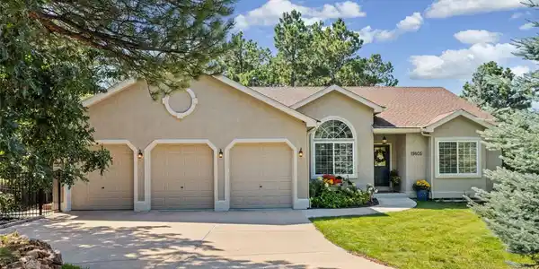 19805 Chisholm Trail