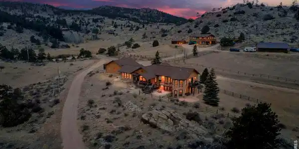 90 Mount Axtell Drive