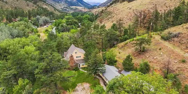 1031 W US Highway 34