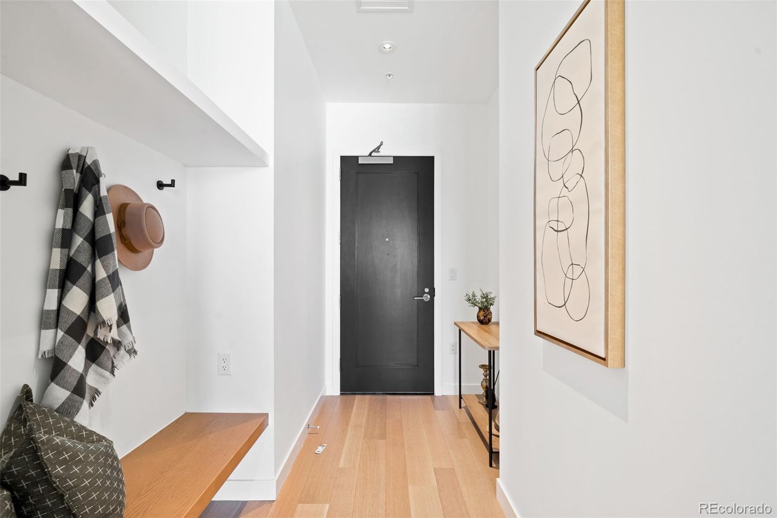 Image 2: Front entry