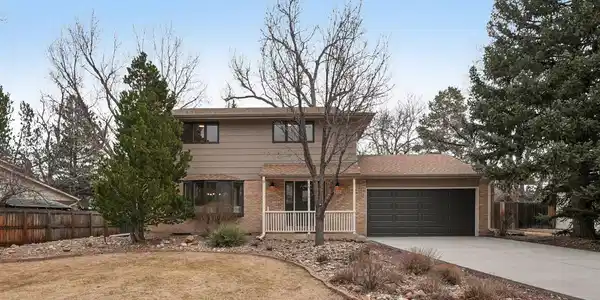 210 Manhattan Drive
