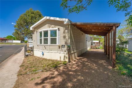 2840 S Circle