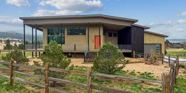 3885 Sierra Vista Road