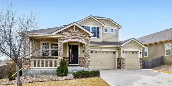 4590 E 136th Place