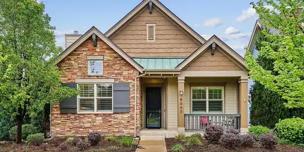 8043 E 49th Place