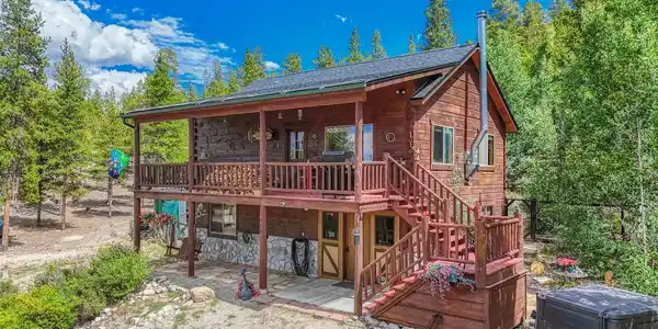 404 Quartz Drive