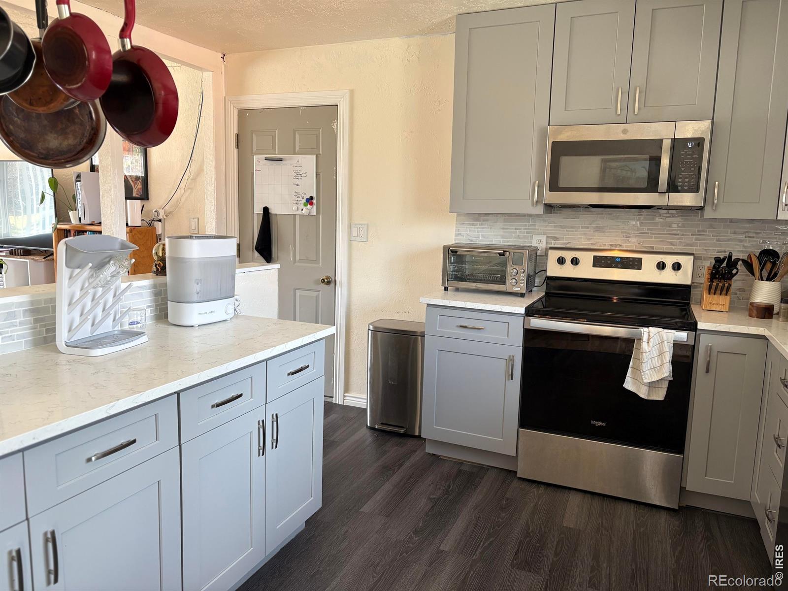 Image 3: Updated Kitchen with 42 inch Cabinets and Quartz Counters Image 3: Updated Kitchen with 42 inch Cabinets and Quartz Counters
