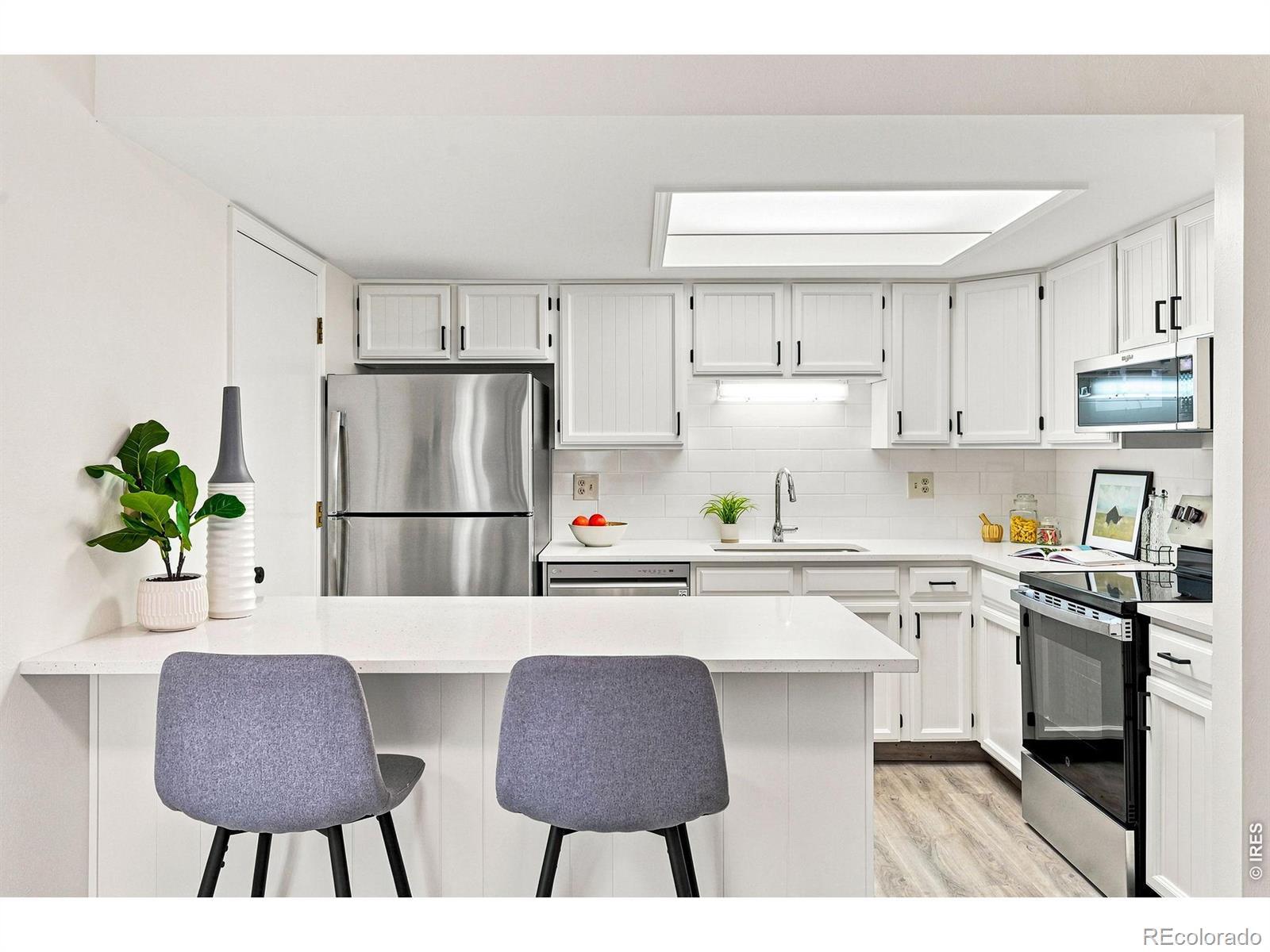 Image 2: Remodeled kitchen with plenty of storage and counter space Image 2: Remodeled kitchen with plenty of storage and counter space