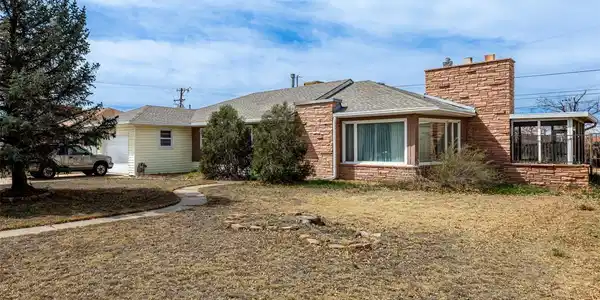 385 Sunset Drive