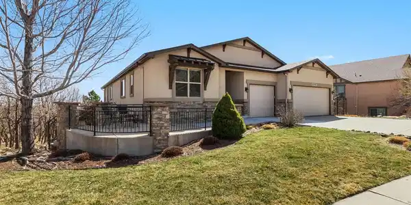 330 Lowick Drive