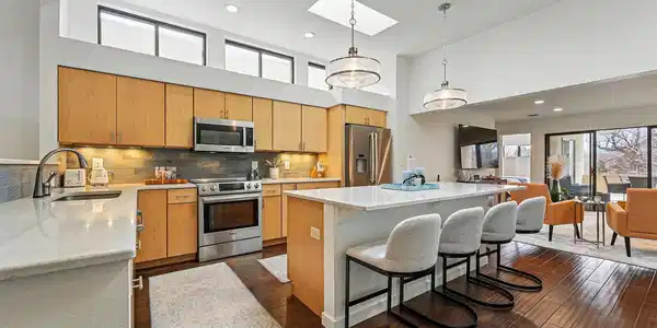 3825 Northbrook Drive