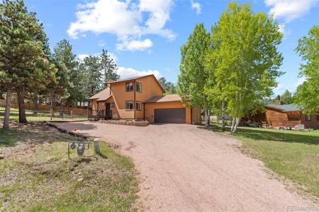 1345 Leslie Circle