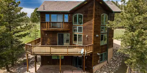 1117 Rock Lake Road