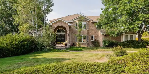 8589 Skyland Drive