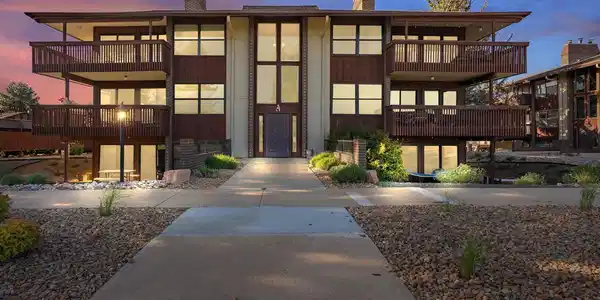 500 Manhattan Drive