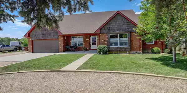 2316 Horseshoe Circle
