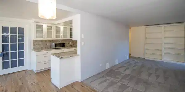 Image 4: Open Floor Plan