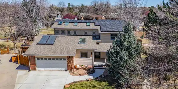 471 E Raintree Court