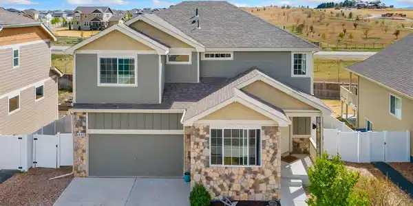 1527 Wavecrest Drive