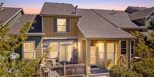 854 Ironspur Court