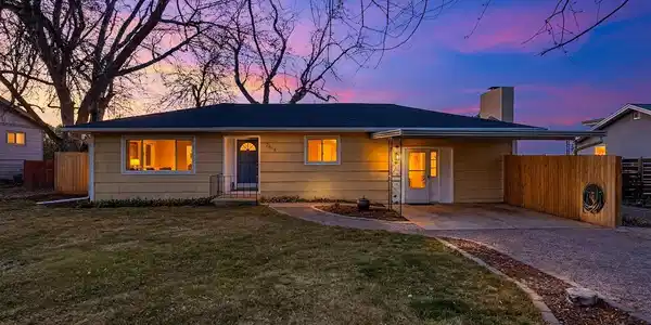 2614 W Vine Drive