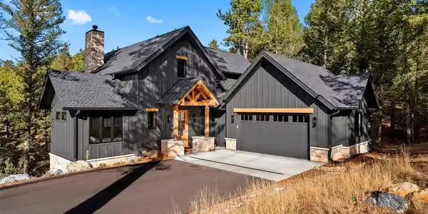 5157 Mountain Vista Lane