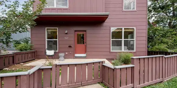 Image 2: Front Entry Image 2: Front Entry