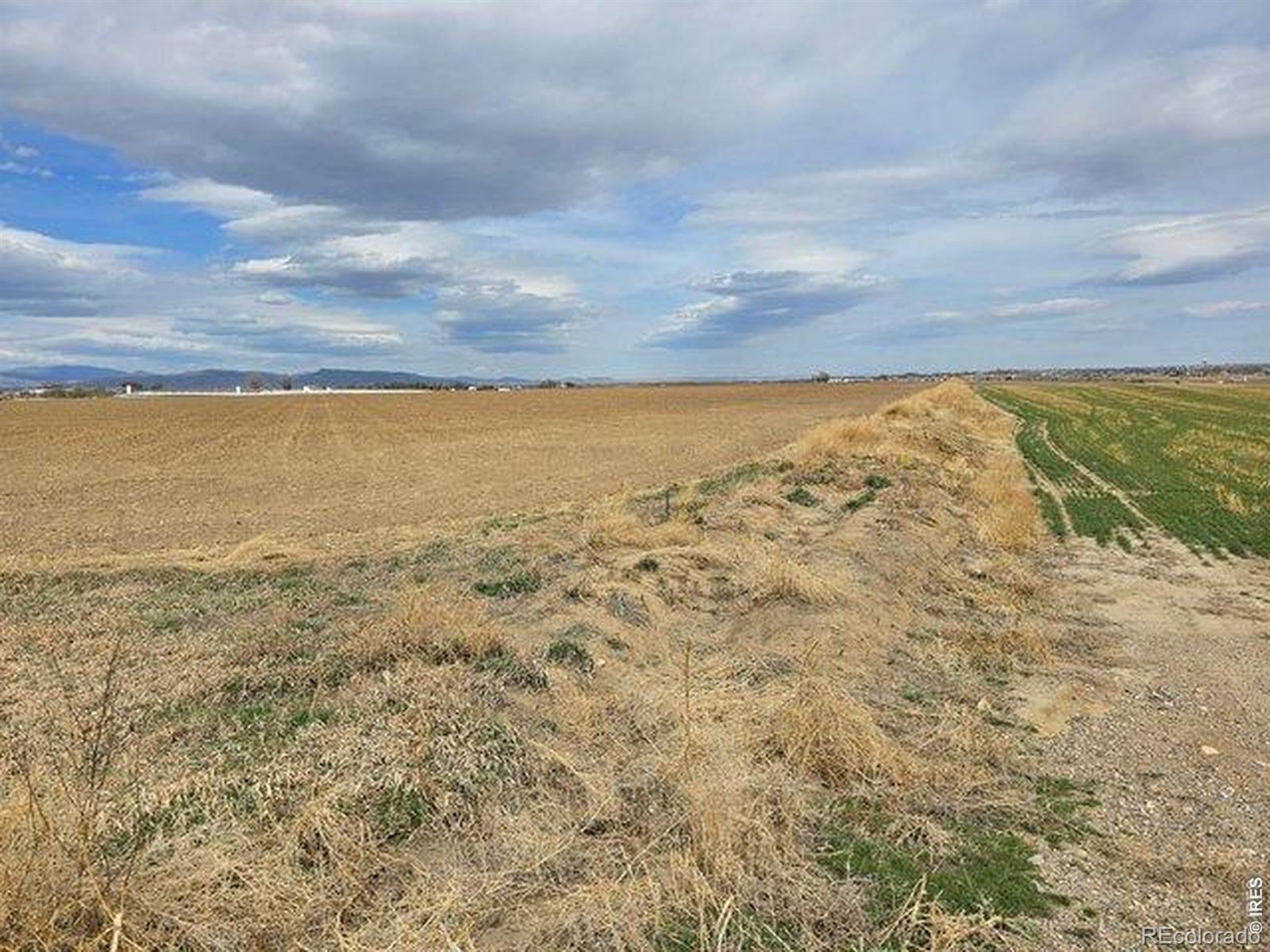 Image 4: Southeast Corner Looking North Image 4: Southeast Corner Looking North